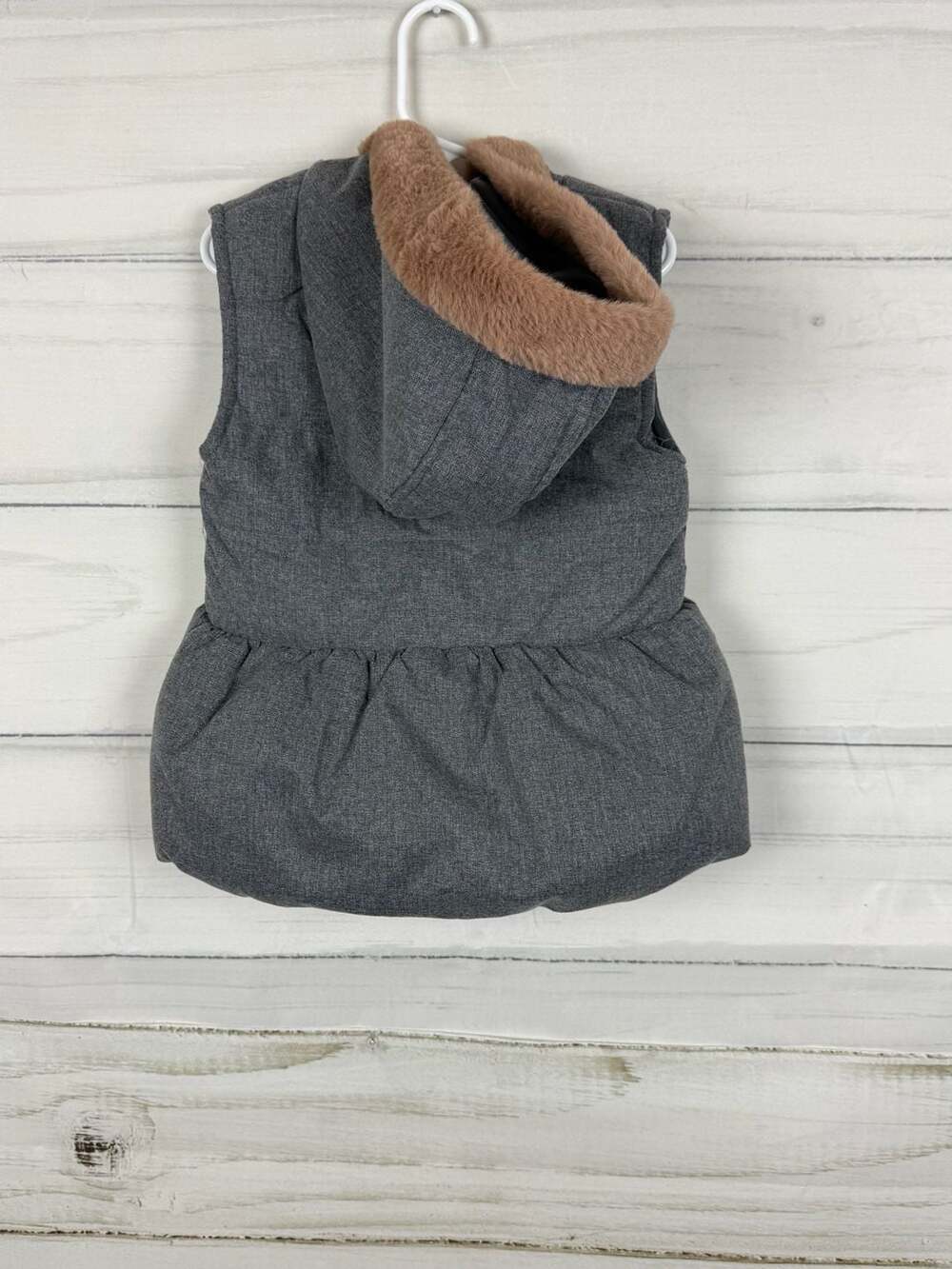Nicole Miller New York Girls Gray Puffer Vest with Faux Fur Hood Size 6 - Picture 2 of 5